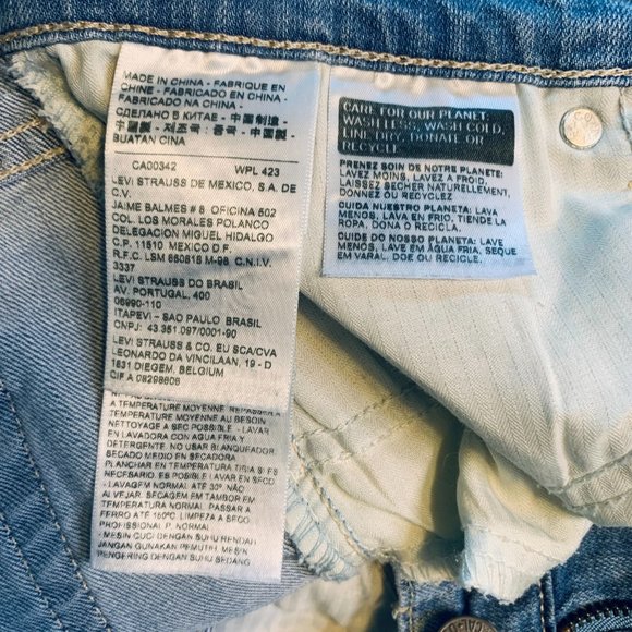 Levi's Boyfriend Jeans - Picture 8 of 9